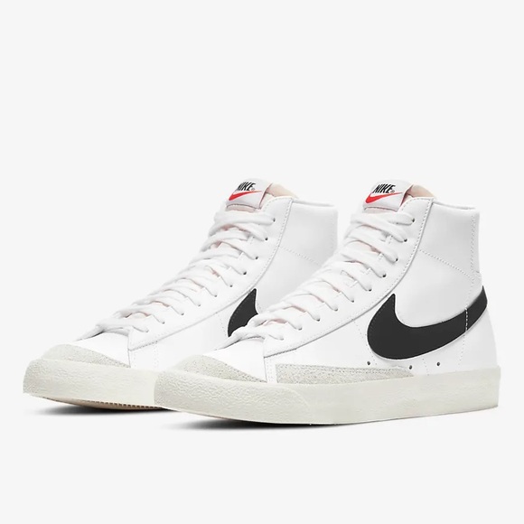 Nike Blazers Women’s - Picture 1 of 5